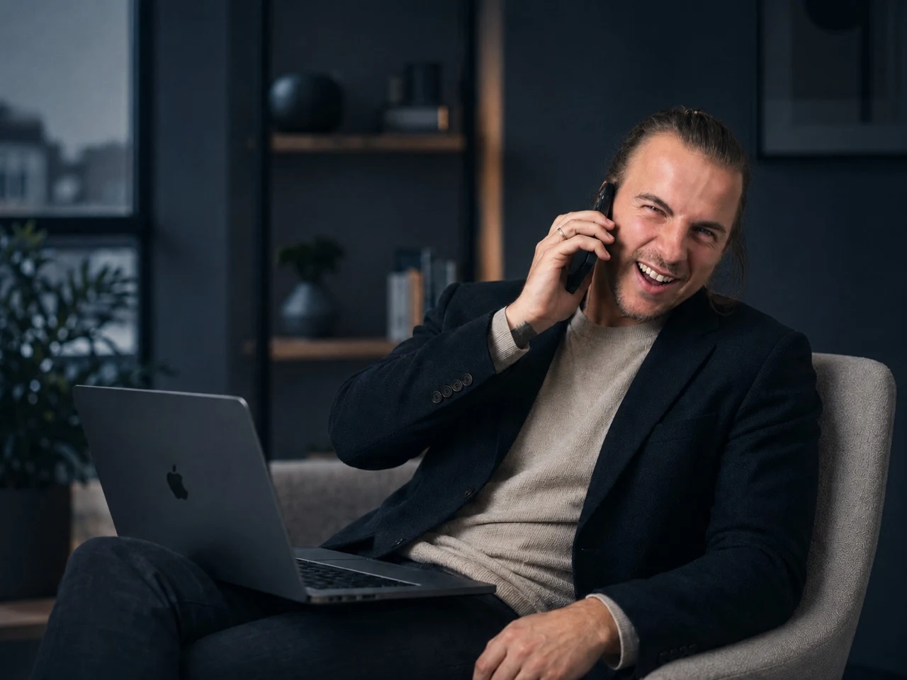 Sergey Pikalev im Büro